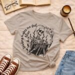 Reading makes me feel alive | T-Shirt